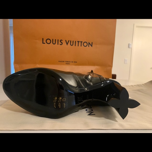 Louis Vuitton black patent leather bootie - Picture 4 of 4